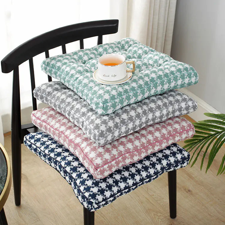 Thickened Plush Cushion with Simple Plaid Design