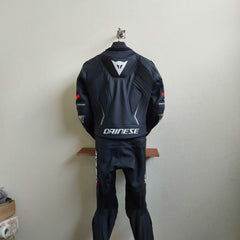 Limited Offer  Super Speed D1 Motorcycle Leather Suit Two Piece / Metal D1 Gloves