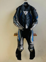 Black Blue Super Speed D1 Motorcycle Leather Suit Two Piece / Metal D1 Gloves / D1 Boots