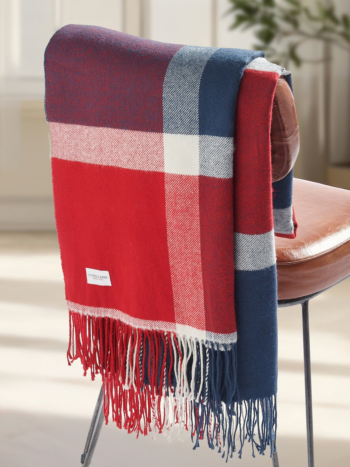 Luxurious Soft Check Boxed Throw in Navy Iris