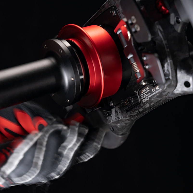Simagic MagLink magnetic quick-release adapter for wheels, compatible with 50 and 70 mm QR interfaces, by Trak Racer UK.