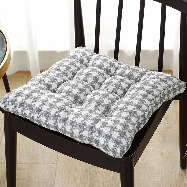 Thickened Plush Cushion with Simple Plaid Design