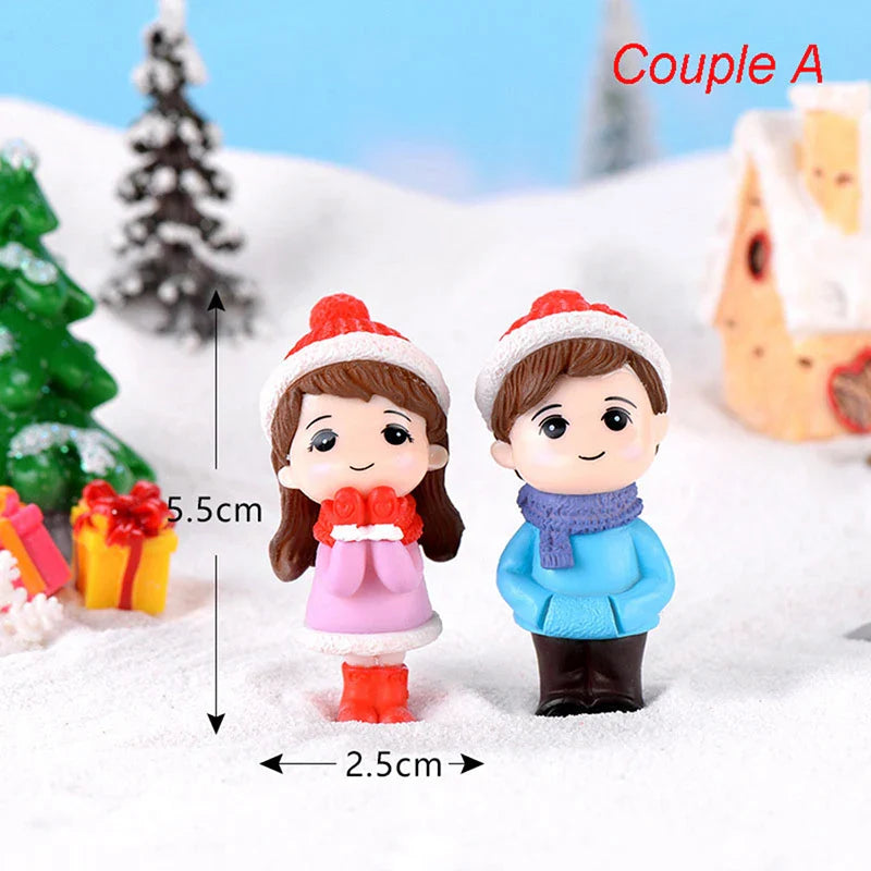 Hign-concerned Miniature Couple Figurines Wedding Gift
