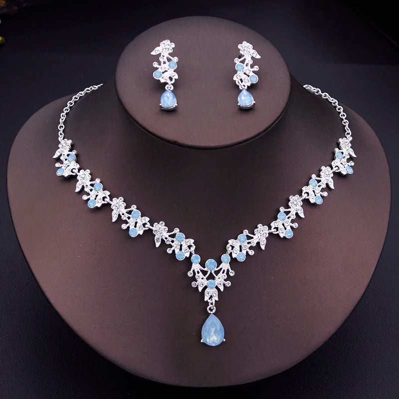 Exquisite Dangle Earrings and Necklace for Women Elegant Jewelry Set Flower Design Shining Rhinestone Necklace set Wedding