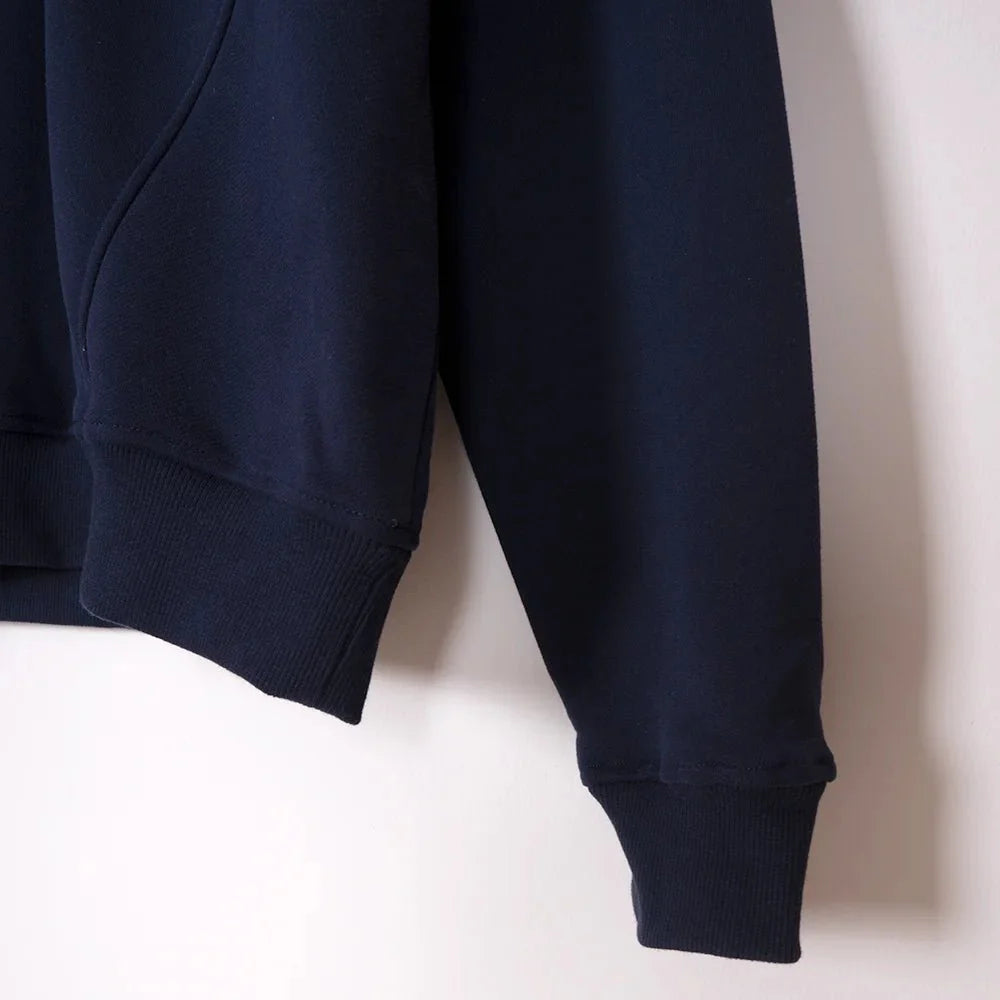 Adistore ZESSAM Club graphic sweatshirt for women, long sleeve with collar, featuring a stylish design and comfortable fit.