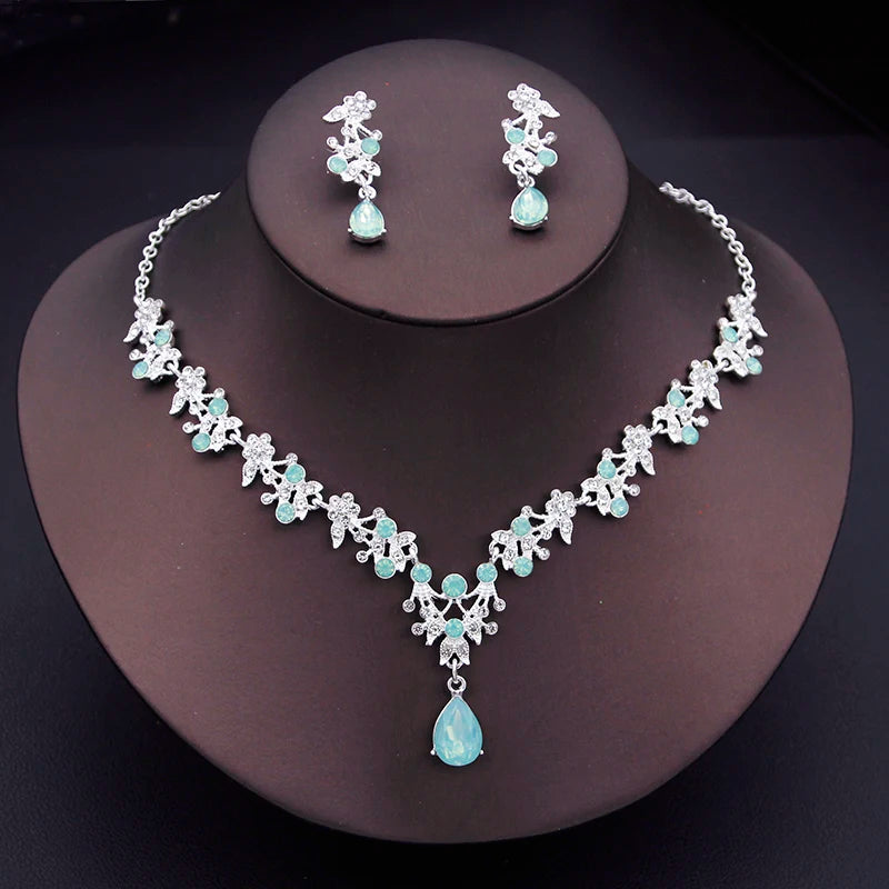 Exquisite Dangle Earrings and Necklace for Women Elegant Jewelry Set Flower Design Shining Rhinestone Necklace set Wedding