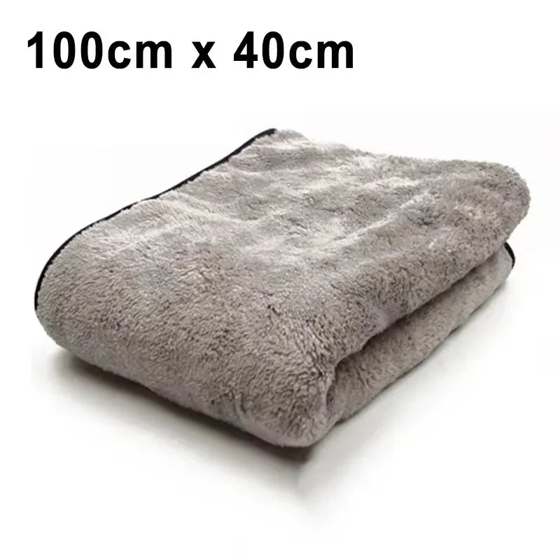 Eliteridegear microfiber car wash towel, 100x40cm, soft, fast-drying auto cleaning cloth with high water absorption for car care.