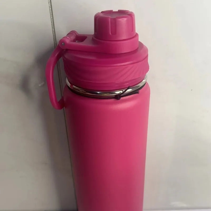 304 stainless steel insulated water bottle, 24oz vacuum sports cup with a sleek design and spill-proof lid.