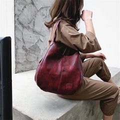 Vintage PU leather Boston handbag by Adistore, small crossbody travel purse with classic design and adjustable strap.